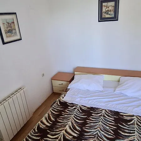 Hugo Apartamento Malinska