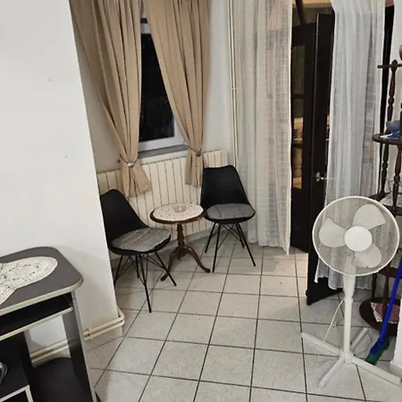 Hugo Apartamento Malinska