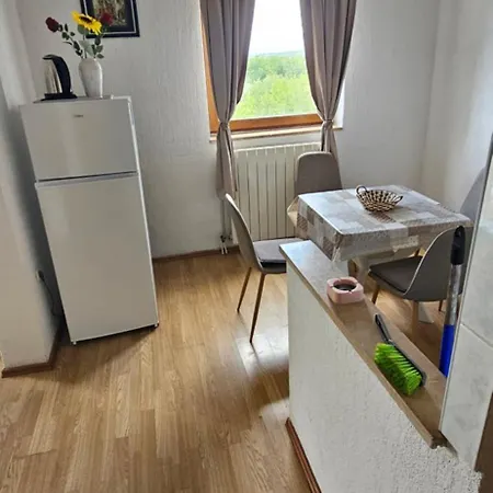 Hugo Apartman