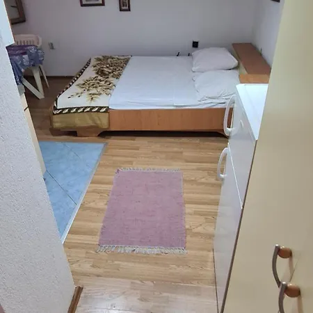 Apartment Hugo *