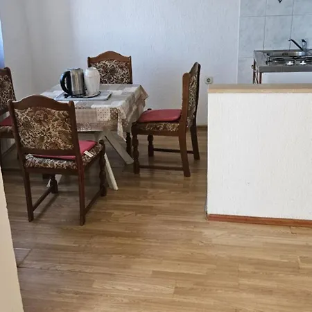 Hugo Apartment
