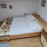 Apartman Hugo Malinska