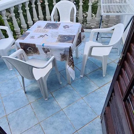 Hugo مالينسكا