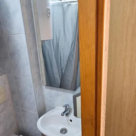 Hugo مالينسكا